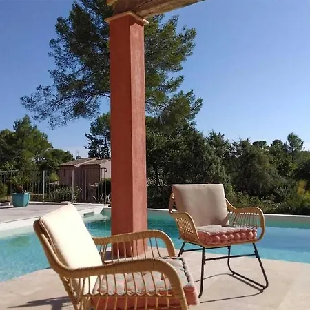 Amazing In With Swimming Pool *
